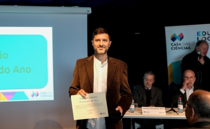 Hélder Pereira recebeu prémio | «PROFESSOR DO ANO» DISTINGUIDO PELA CASA DAS CIÊNCIAS LECIONA NA SECUNDÁRIA DE LOULÉ