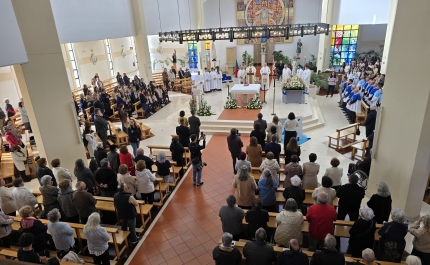 Quarteira em festa com a celebração da padroeira, Nossa Senhora da Conceição 