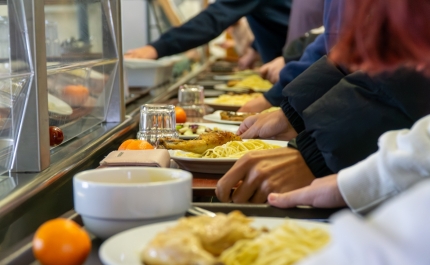 Autarquia acompanha qualidade das refeições servidas em todas as escolas do concelho