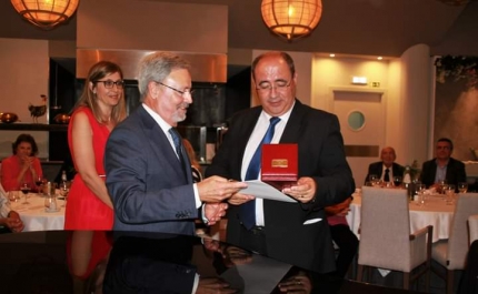 MUNICÍPIO DE FARO RECEBE DISTINÇÃO DA CRUZ VERMELHA PORTUGUESA