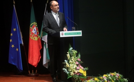 Álvaro Bila tomou posse como Presidente da Câmara Municipal de Portimão para o mandato 2025-2029