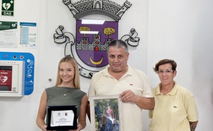 Louvor atribuído a Cavaleira Leonor Coelho pela Assembleia de Freguesia de Loulé - São Clemente
