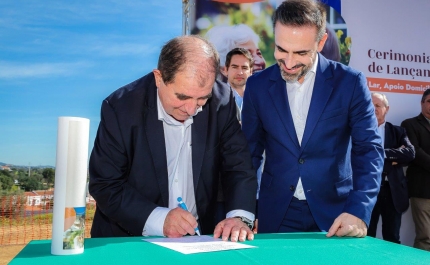 OBRA DE CONSTRUÇÃO DO LAR, APOIO DOMICILIÁRIO E CENTRO DE DIA DAS FONTAINHAS ARRANCA APÓS CERIMÓNIA DE LANÇAMENTO DA PRIMEIRA PEDRA 