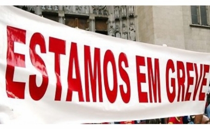 Greve nos registos com adesão de 60% 