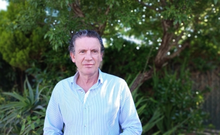 Novo livro de Luís Barriga apresentado na Casa do Povo de Estoi