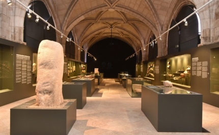 CATÁLOGO DA EXPOSIÇÃO «LOULÉ | TERRITÓRIOS. MEMÓRIAS. IDENTIDADES» APRESENTADO NO DIA DA CIDADE