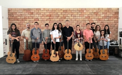 PEDRO JÓIA ESPALHOU O PRAZER DA MÚSICA EM LOULÉ DURANTE TRÊS DIAS A CONVITE DO CINE-TEATRO