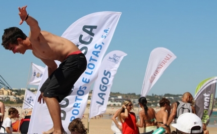 Manhã desportiva junta 350 alunos em Lagos