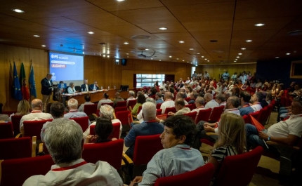 Hugo Pereira, Presidente do PS Algarve, e José Luís Carneiro, assinaram compromisso com o futuro do Algarve