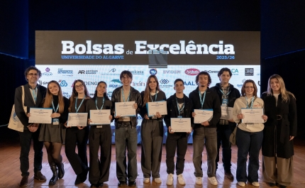 Município de Olhão felicita alunos distinguidos nas Bolsas de Excelência da Universidade do Algarve