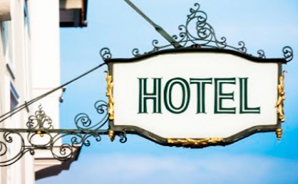 Hotéis algarvios desiludidos por Reino Unido repor quarentena