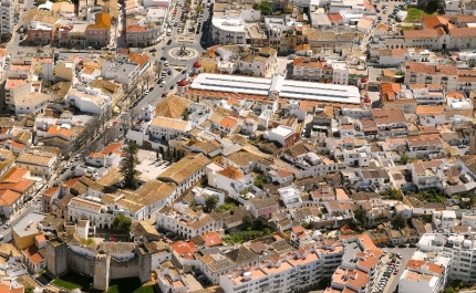 SESSÃO DE ESCLARECIMENTO SOBRE SISTEMA DE INCENTIVOS E BENEFÍCIOS FISCAIS PARA A REABILITAÇÃO URBANA EM LOULÉ