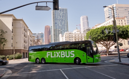 FlixBus liga aeroporto de Lisboa aos aeroportos do Porto, Faro e Madrid  