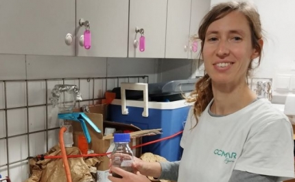 Investigadora da UAlg participou em expedição para estudar a deslocação de microplásticos