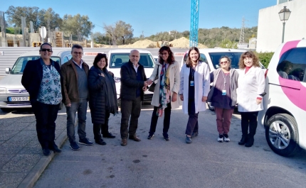 CENTRO DE SAÚDE DE LOULÉ RECEBE 3 VIATURAS ELÉTRICAS DA AUTARQUIA