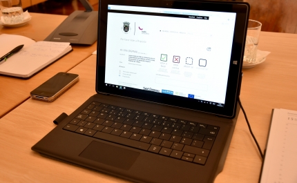 Reuniões de Câmara em Loulé com Nova Solução de Desmaterialização