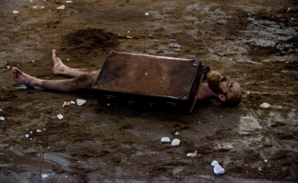 COMPANHIA OLGA RORIZ APRESENTA «SÍNDROME», EM ESTREIA ALGARVIA, NO CINE-TEATRO LOULETANO
