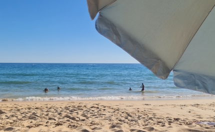 Fisco faz fiscalizações nas praias e deteta problemas com faturas nas concessões