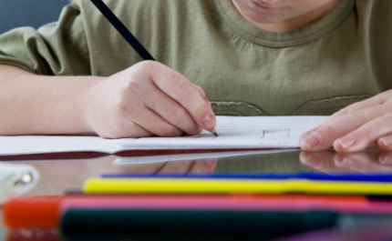 Covid-19: Pais em casa com filhos até aos 12 anos com faltas justificadas 