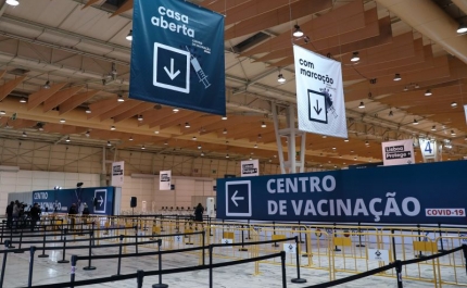 Covid-19: Autoagendamento aberto para maiores de 35 anos para dose de reforço