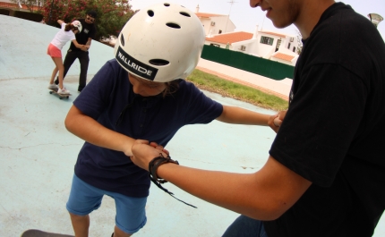 Associação WallRide Ensina Skate às Crianças de Castro Marim 