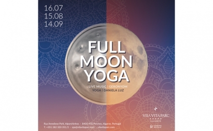 Aulas solidárias de Full Moon Yoga 