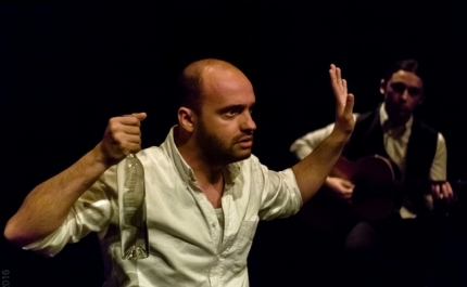 CINE-TEATRO LOULETANO APRESENTA PEÇA «O MENINO DA BURRA» DE LUÍS CAMPIÃO