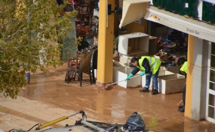 Ministro da Economia lança em Albufeira linhas de crédito para vítimas de cheias