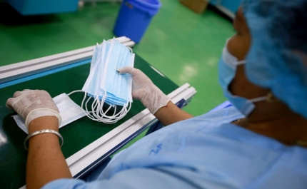 Infarmed suspende comercialização de três tipos de máscaras cirúrgicas