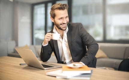 Hotel Faro reinventa-se com oferta de estadias de longa duração destinadas ao teletrabalho 