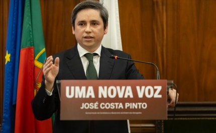 Candidato a bastonário Ordem dos Advogados visita tribunal de Portimão