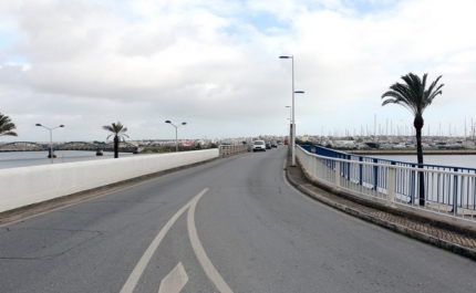 Rua Infante D Henrique vai ser pavimentada na íntegra 