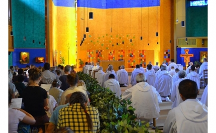 Covid-19: Pela primeira vez em cerca de 25 anos não haverá peregrinação de algarvios a Taizé