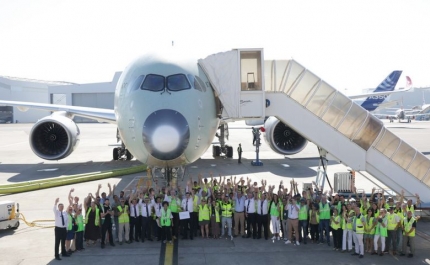 Airbus A350-1000 completa voo direto superior a 24h