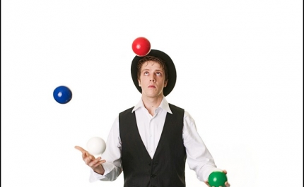 OFICINA DE MALABARISMO EM LOULÉ 