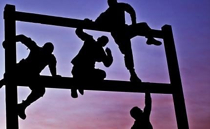 BALANÇO DE 2019,« PONDO OS DEDOS NAS FERIDAS» COM OLHOS E PROJETOS DE FUTURO . CONDECORAÇÕES