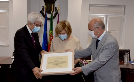 LÍDIA JORGE RECEBE PRÉMIO CRÓNICA E DISPERSOS LITERÁRIOS APE/CML