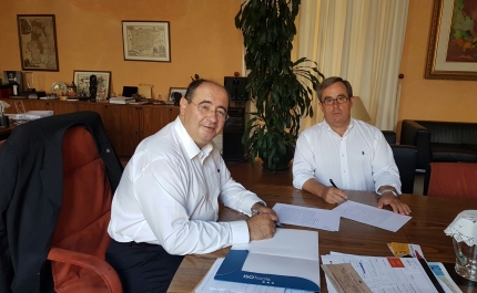 ESTRADA ENTRE VALADOS E SANTA BÁRBARA DE NEXE VAI SER REPAVIMENTADA