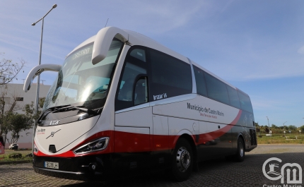Serviços de transporte escolar do Município de Castro Marim reforçados com novo autocarro