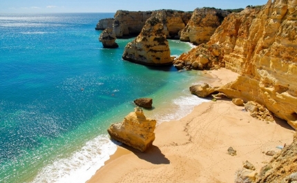 Covid-19: Turismo do Algarve reitera segurança da região junto do Reino Unido