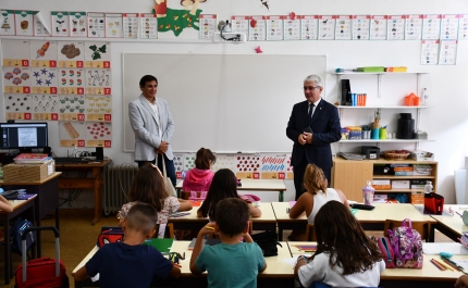 Município de VRSA atribui livros de fichas  a todos os alunos do primeiro e segundo ciclos