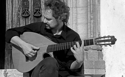 PEDRO JÓIA DINAMIZA MASTERCLASS, CONCERTO E CONVERSAS PERFORMATIVAS PARA ESCOLAS EM LOULÉ