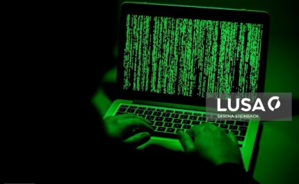 Denúncias de cibercrimes duplicaram em 2021