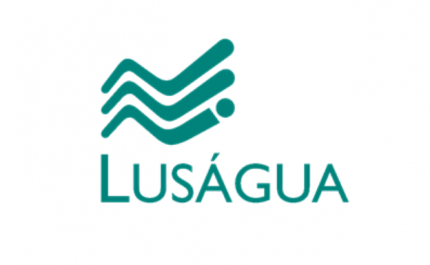 COVID-19: LUSÁGUA DESINFETA RUAS DE FARO