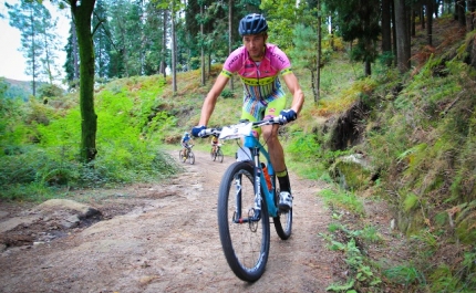 Tiago Ferreira ganha na coroação de Rúben Almeida