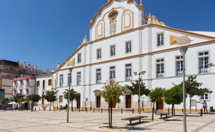 Município de Portimão promove manhãs de domingo com arte no centro da cidade