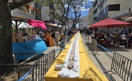 QUARTEIRA | Folar Gigante Páscoa 2025