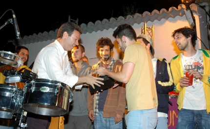 FESTIVAL MED JÁ MEXE: CONCURSO DE BANDAS ANIMOU PRIMEIRO DIA DO EVENTO COM MUITO PÚBLICO