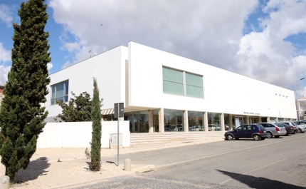Biblioteca Municipal de Albufeira encerra temporariamente para obras