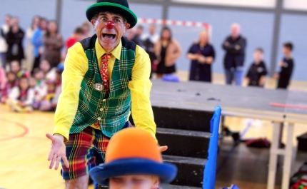 Vila Real de Santo António festeja o Carnaval com desfile, bailes e muita animação